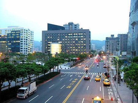 中国房奴最想逃离的10大城市
点击图片查看下一页